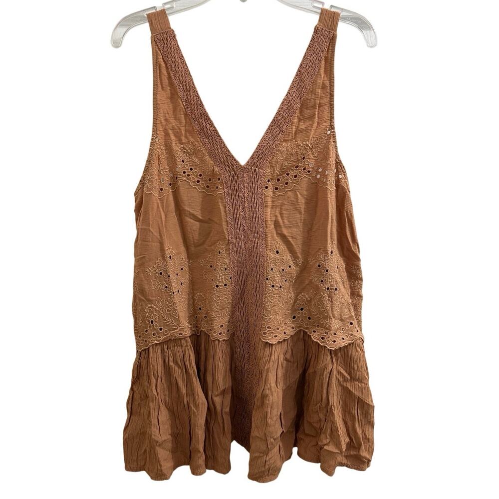 NWT American Eagle Eyelet Floral Boho Tiered Ruffle Sleeveless Top Tan XS/S New